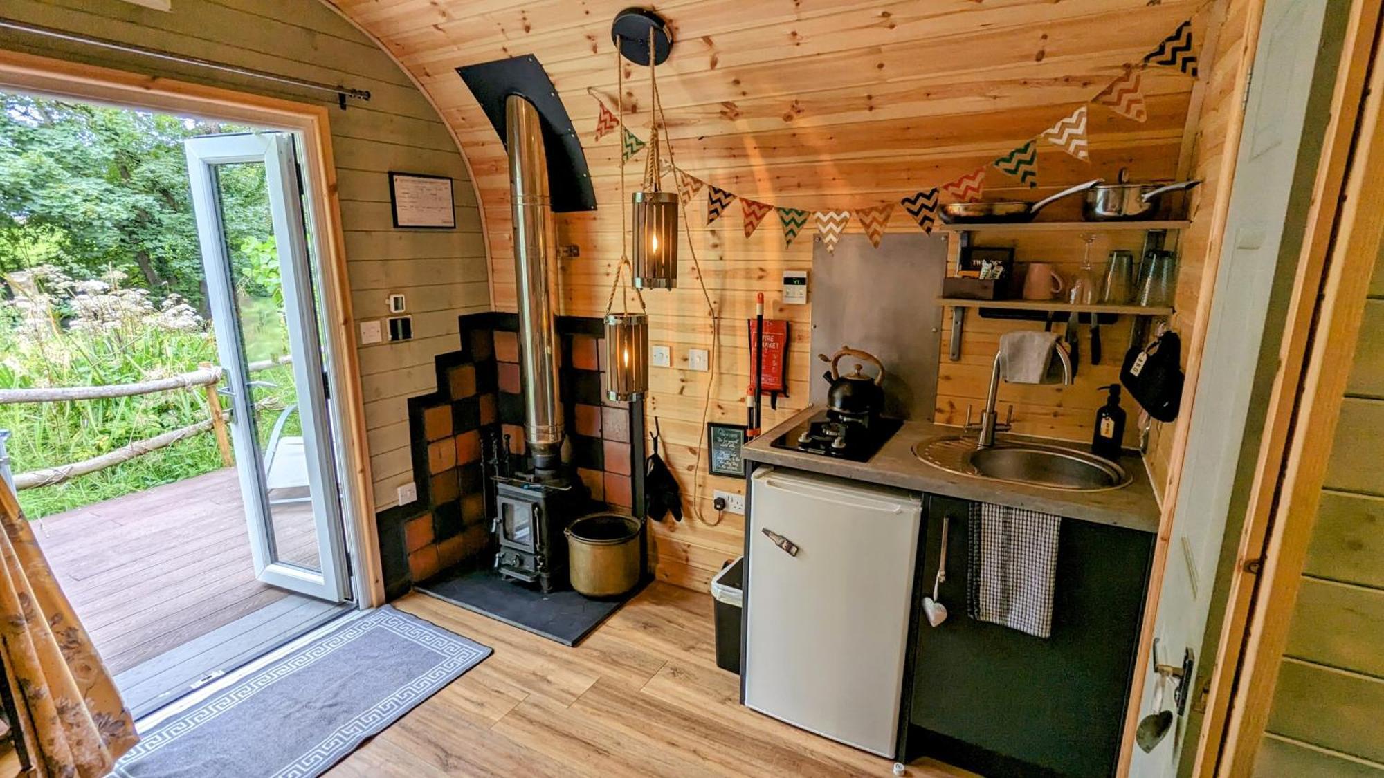 فيلا Emlyn'S Coppice - Luxury Woodland Glamping هوليويل المظهر الخارجي الصورة