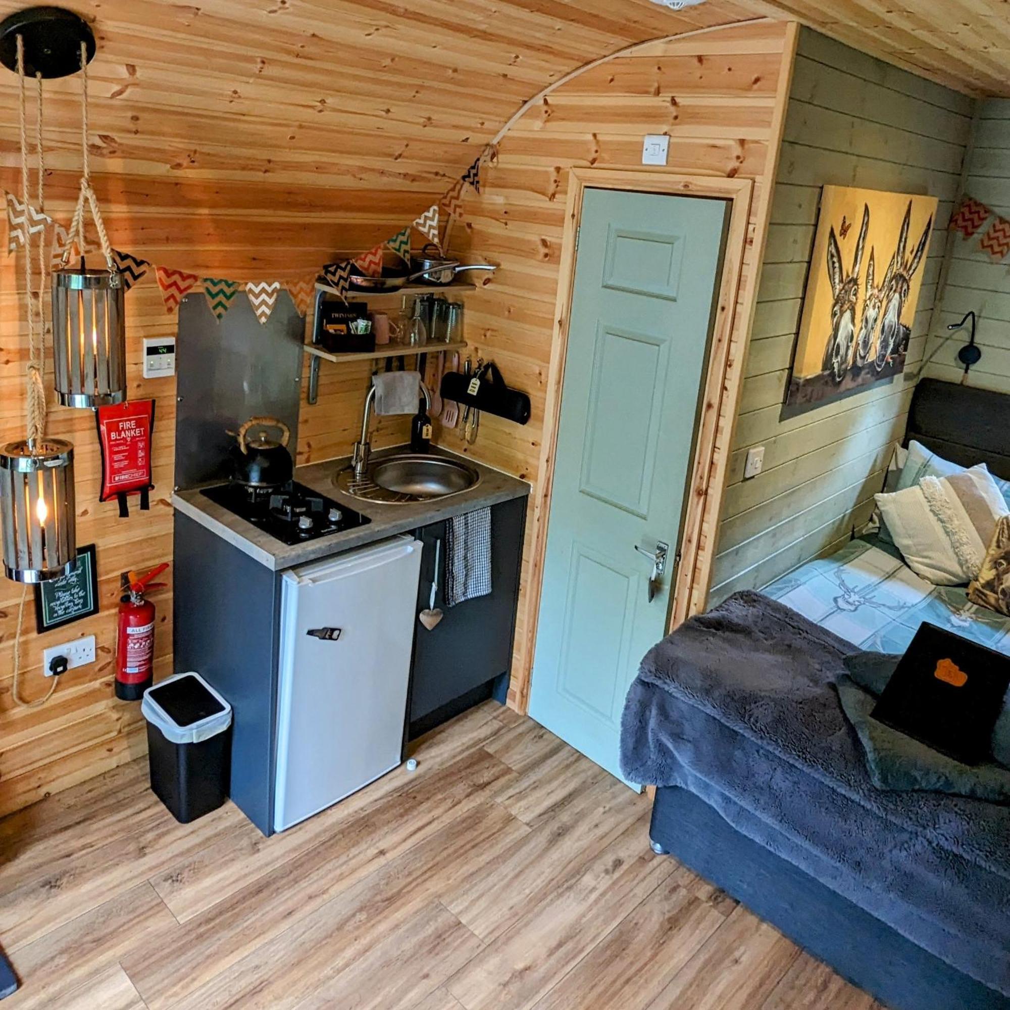 فيلا Emlyn'S Coppice - Luxury Woodland Glamping هوليويل المظهر الخارجي الصورة